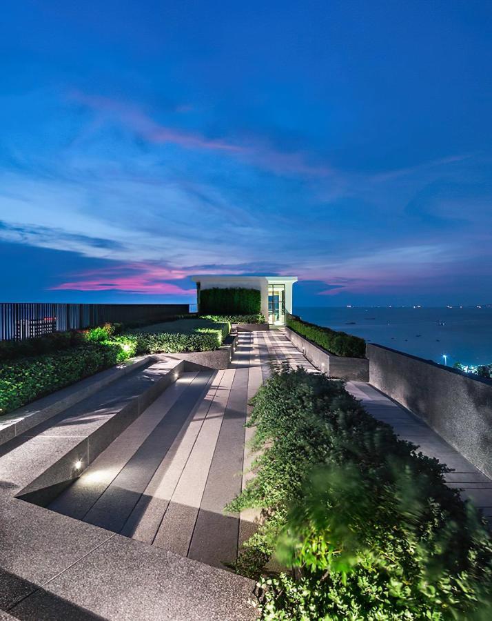 Great Location With Infinity Pool -Central Pattaya Appartement Buitenkant foto